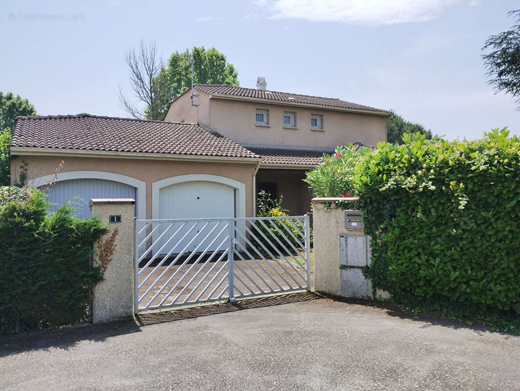 Maison Donzac type 5 avec jardin et double garage - photo 5