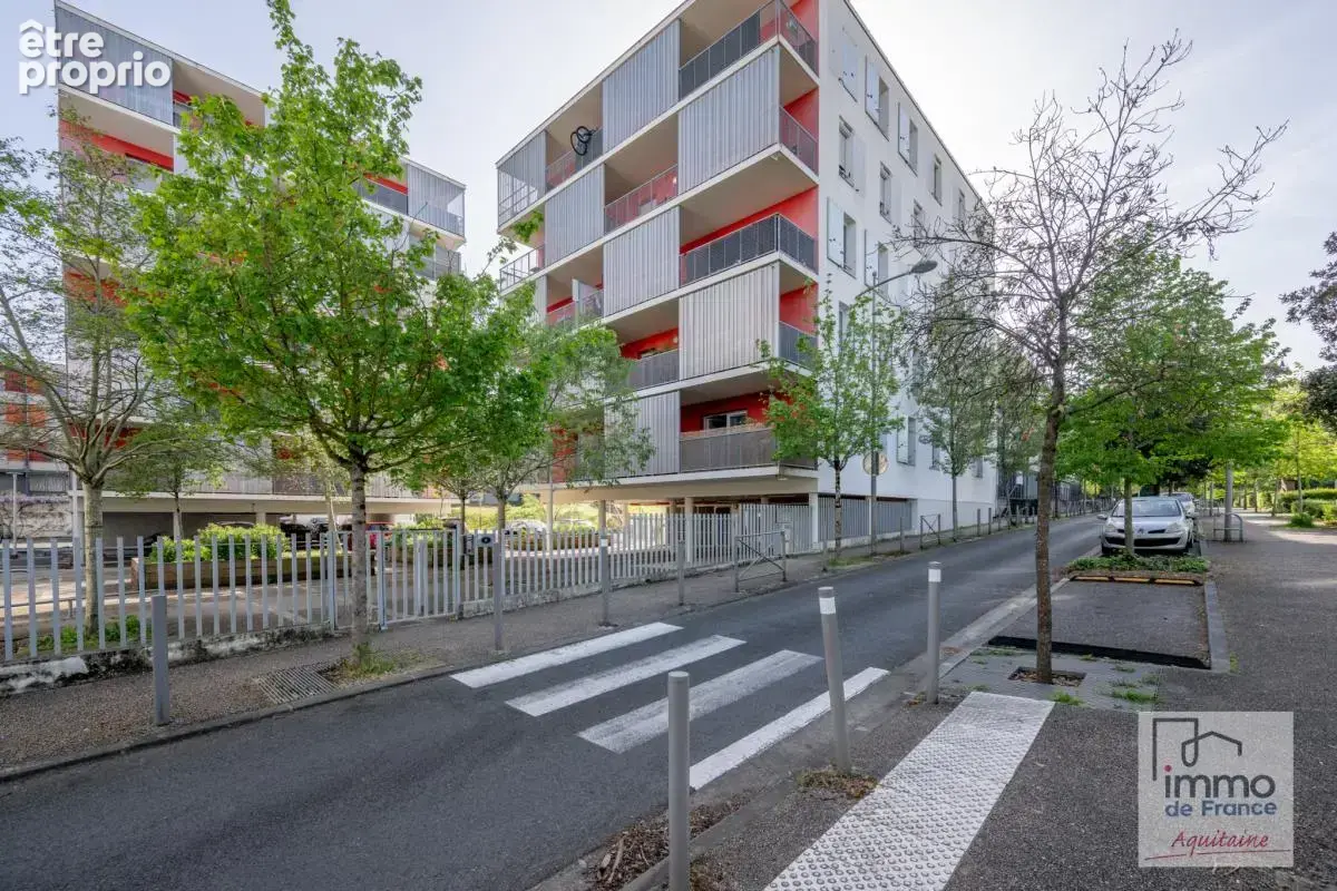 T3 VENDU LOUE  avec terrasse & parking - photo 11