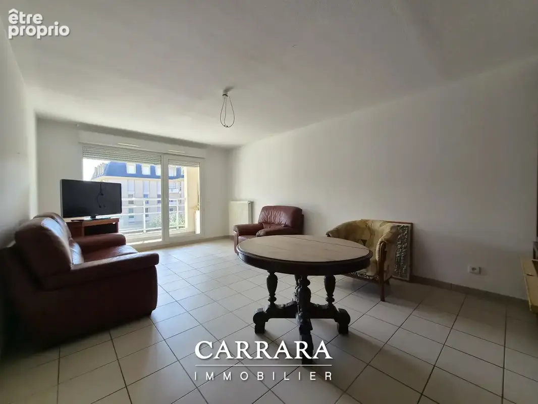 APPARTEMENT F3 de 73.85 M2 à  225000 € - photo 5