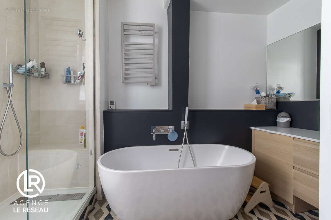 Appartement à ASNIERES-SUR-SEINE