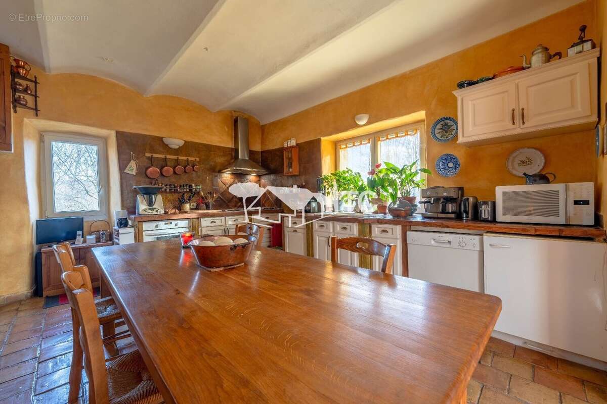 Maison à SAINT-PAUL-LE-JEUNE