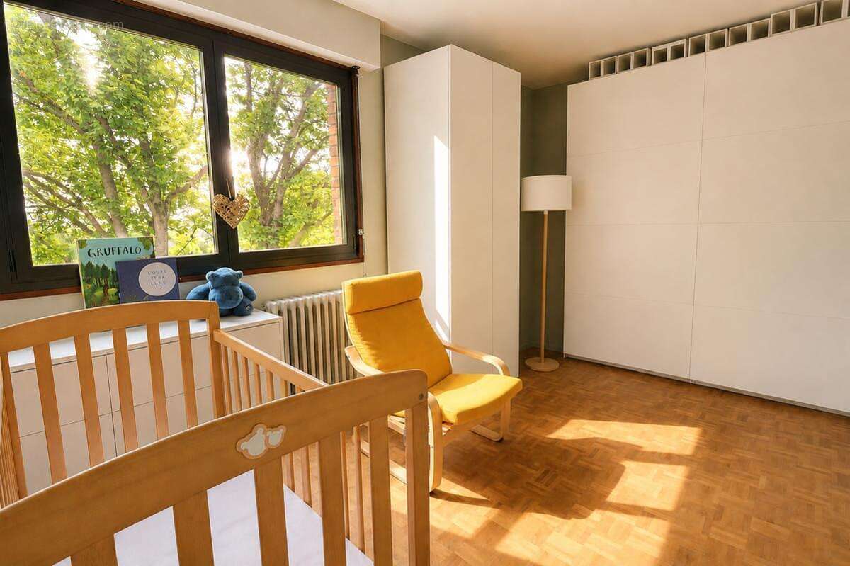 Appartement à L'ETANG-LA-VILLE