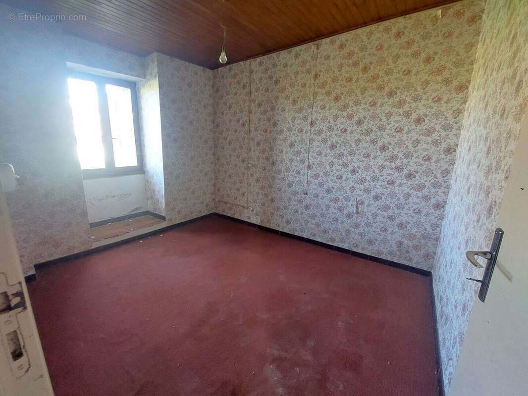 20260410113447 - Maison à AURIGNAC