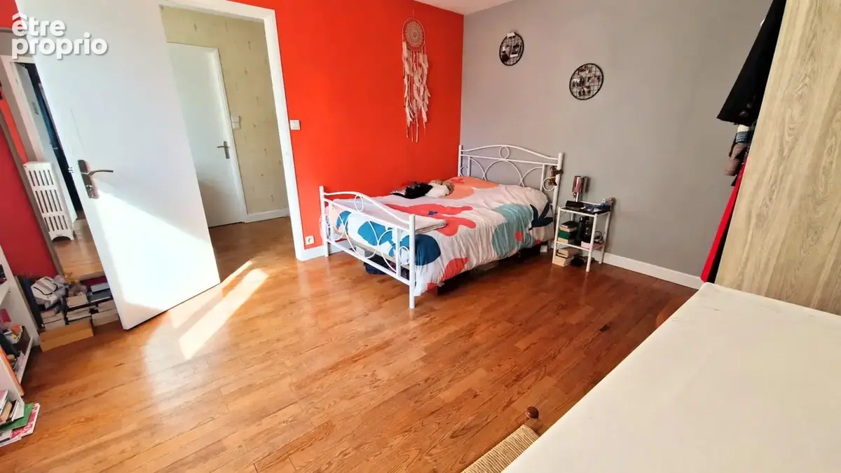 Maison familiale avec étang sur plus de 7 000 m2 de terrain - photo 6