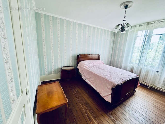 Maison bourgeoise avec sous-sol total   fort potentiel à exploiter - photo 6