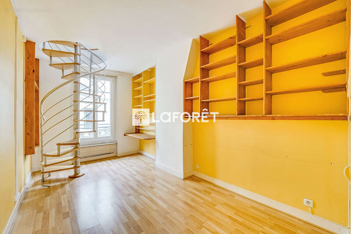 Paris 14? ? Pernety  Appartement familial en duplex de 4 pièces avec fort potentiel - photo 7