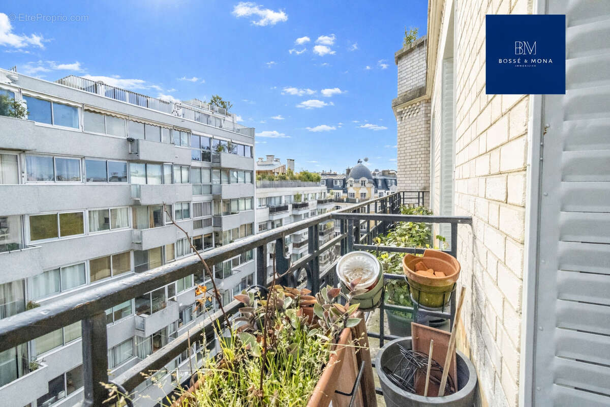 Appartement à PARIS-16E