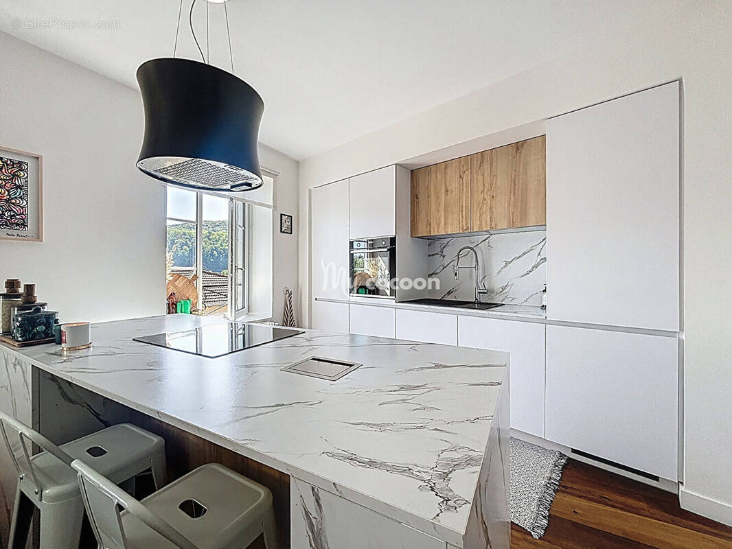 Appartement à FONTAINES-SUR-SAONE