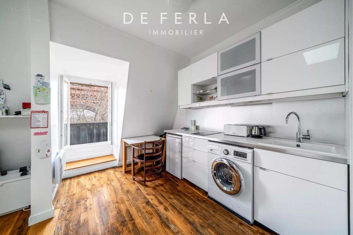 Appartement à PARIS-7E