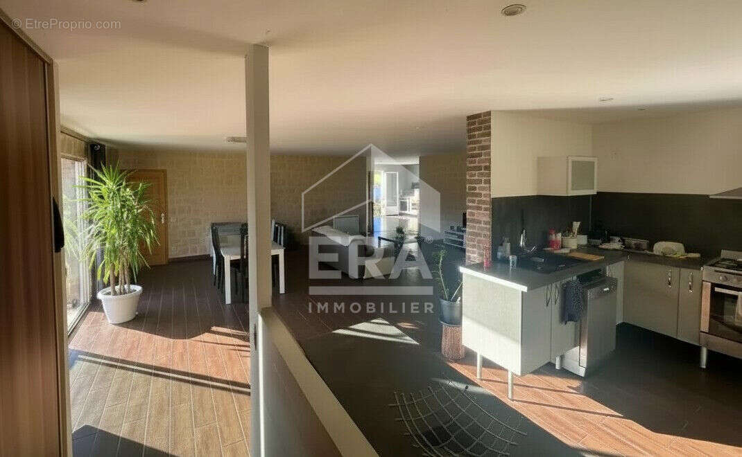 Maison 216m² à montpon-ménestérol - photo 5