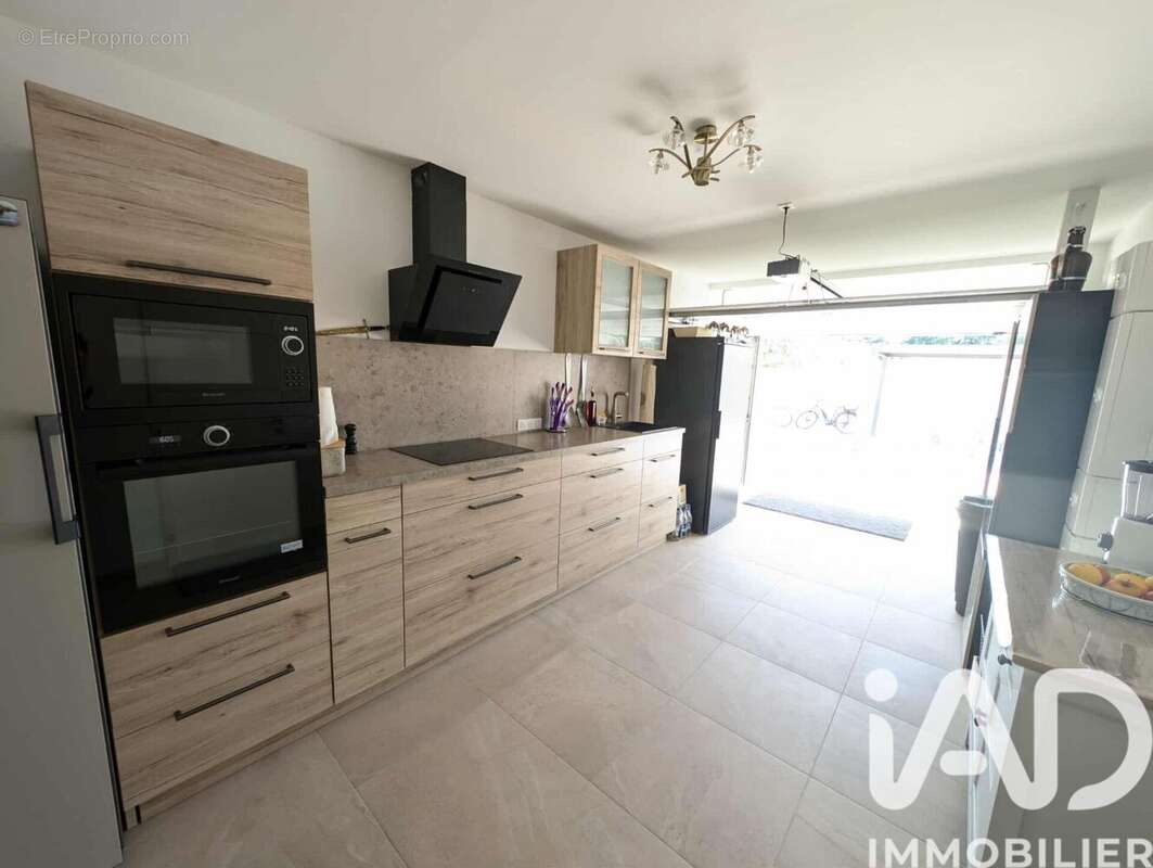 Photo 4 - Maison à SAINT-DENIS-DE-PILE