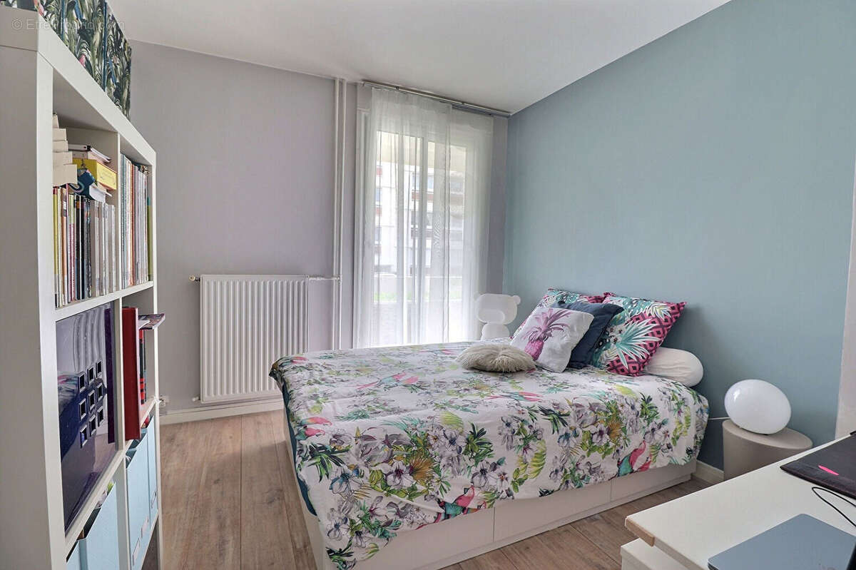 Appartement à MAREIL-MARLY