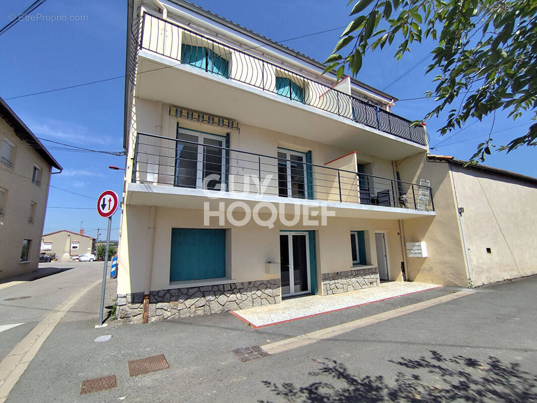 Appartement à SAINT-GEORGES-DE-BAROILLE