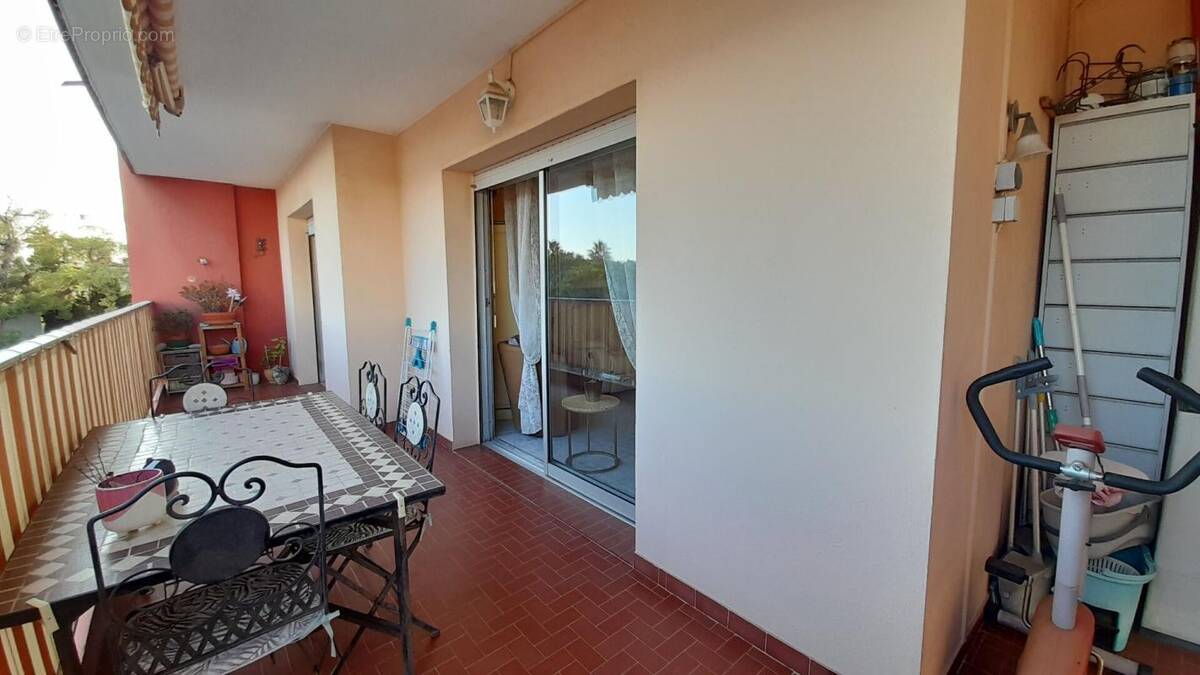 Appartement à FREJUS