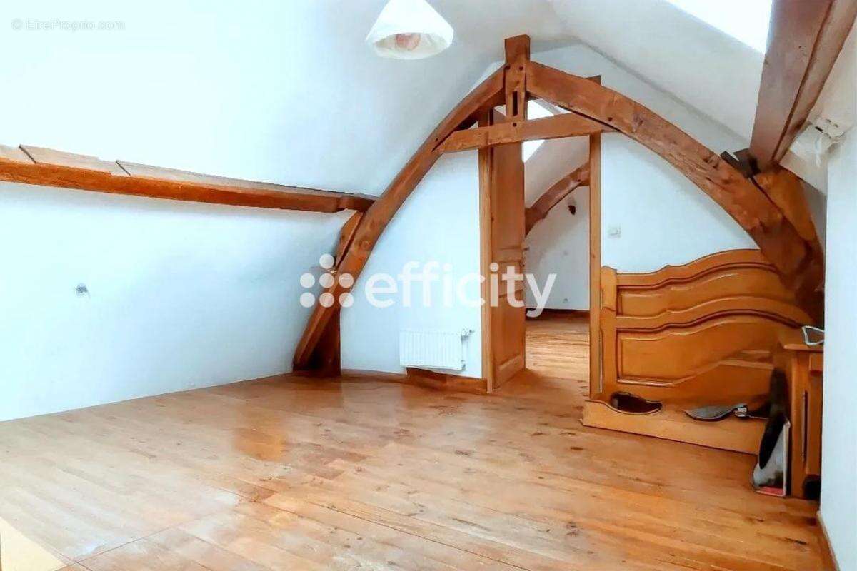 Maison à CONDE-FOLIE