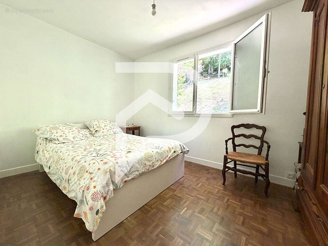 Maison à LAHOURCADE