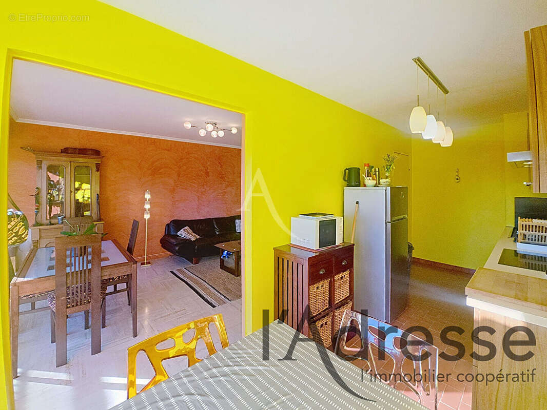 Appartement à MANDELIEU-LA-NAPOULE