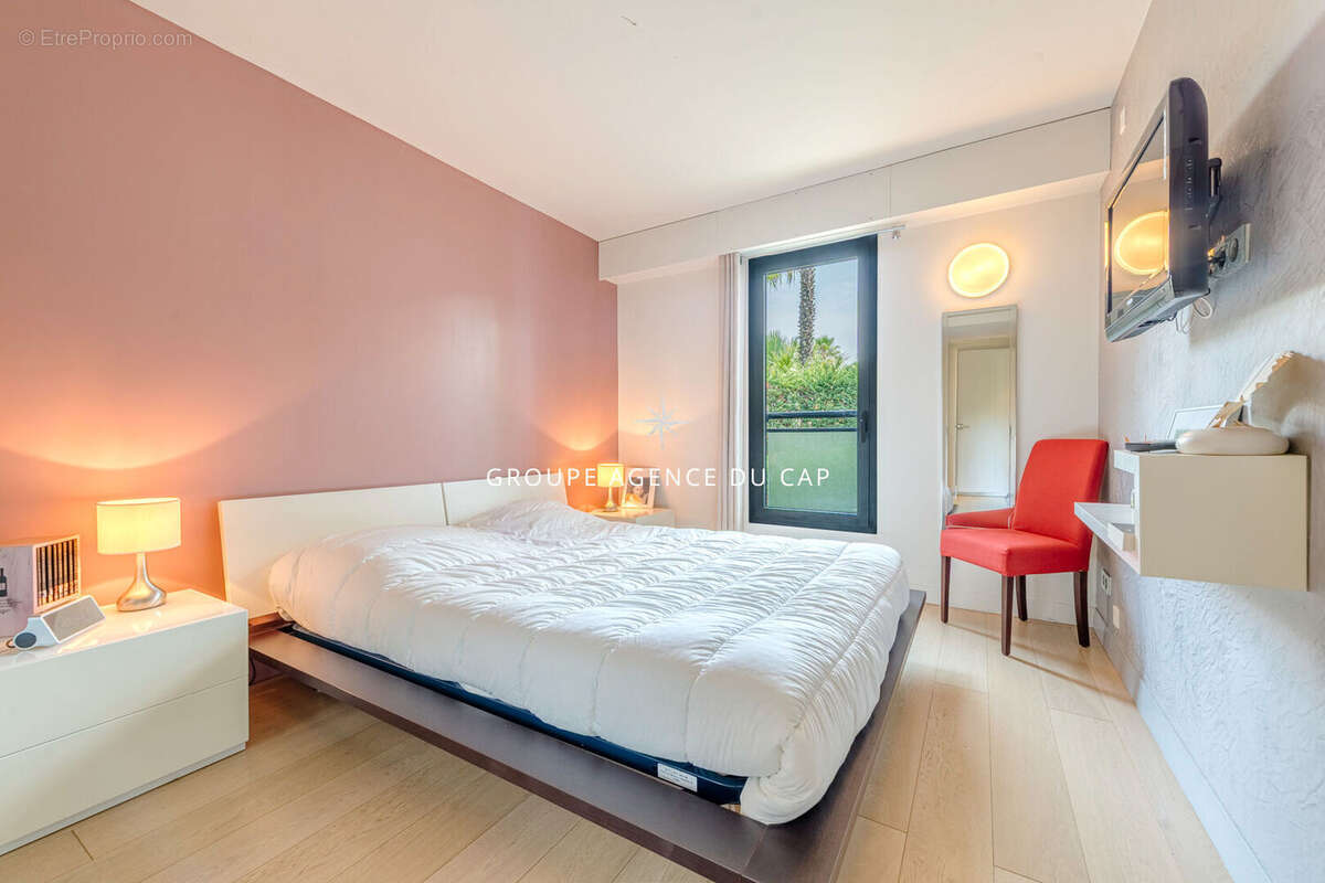 Villa contemporaine 9 pieces  250 m2  saint-raphael - photo 12