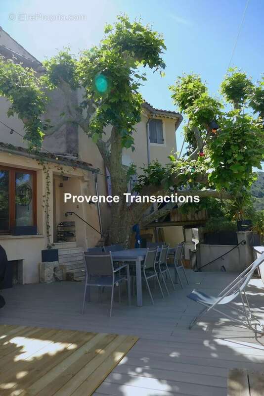 Maison à BEAUMES-DE-VENISE