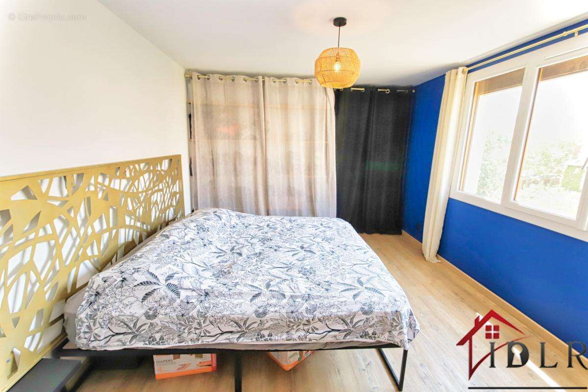 Appartement T4 3 chambres, balcon et  garage à vendre à Hyèr - photo 8