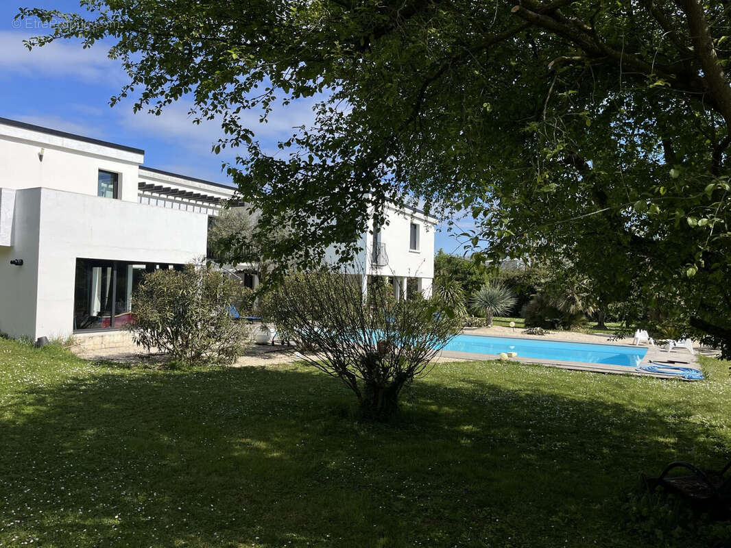 Maison à LA ROCHELLE