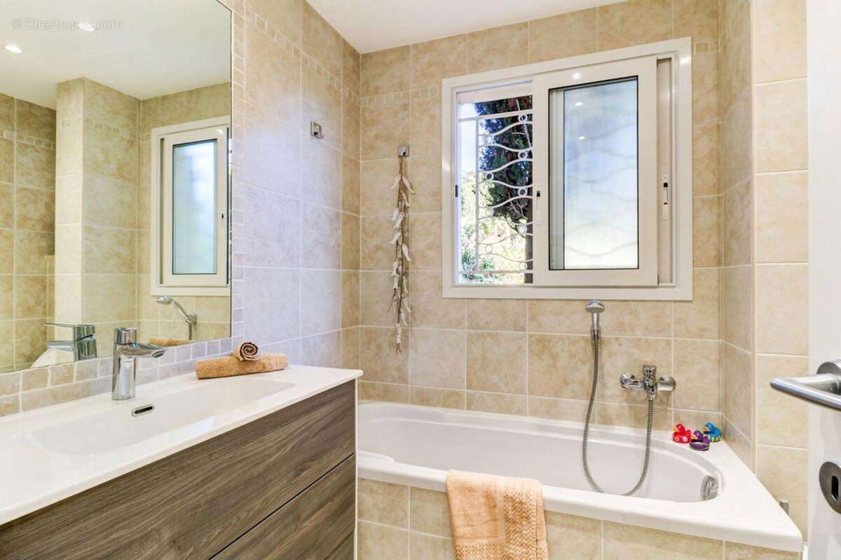 Appartement à VILLEFRANCHE-SUR-MER