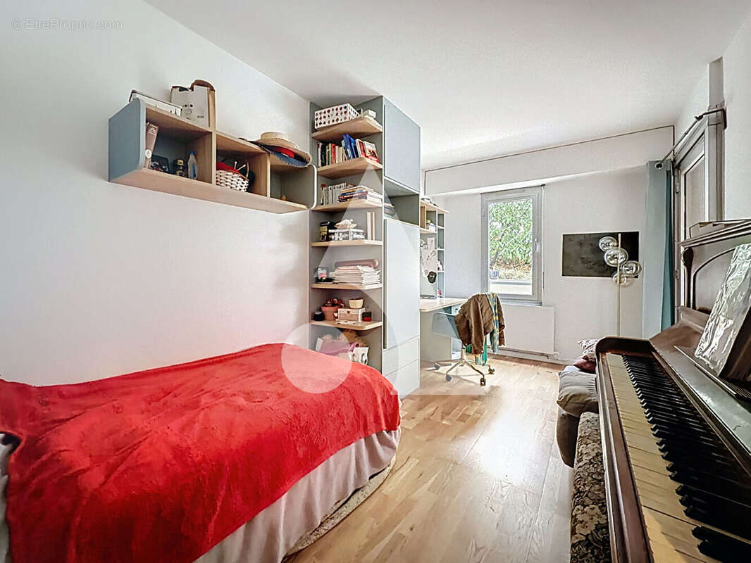Appartement à RUEIL-MALMAISON