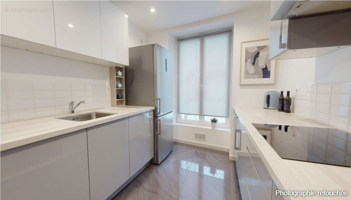 Appartement à LA GARENNE-COLOMBES