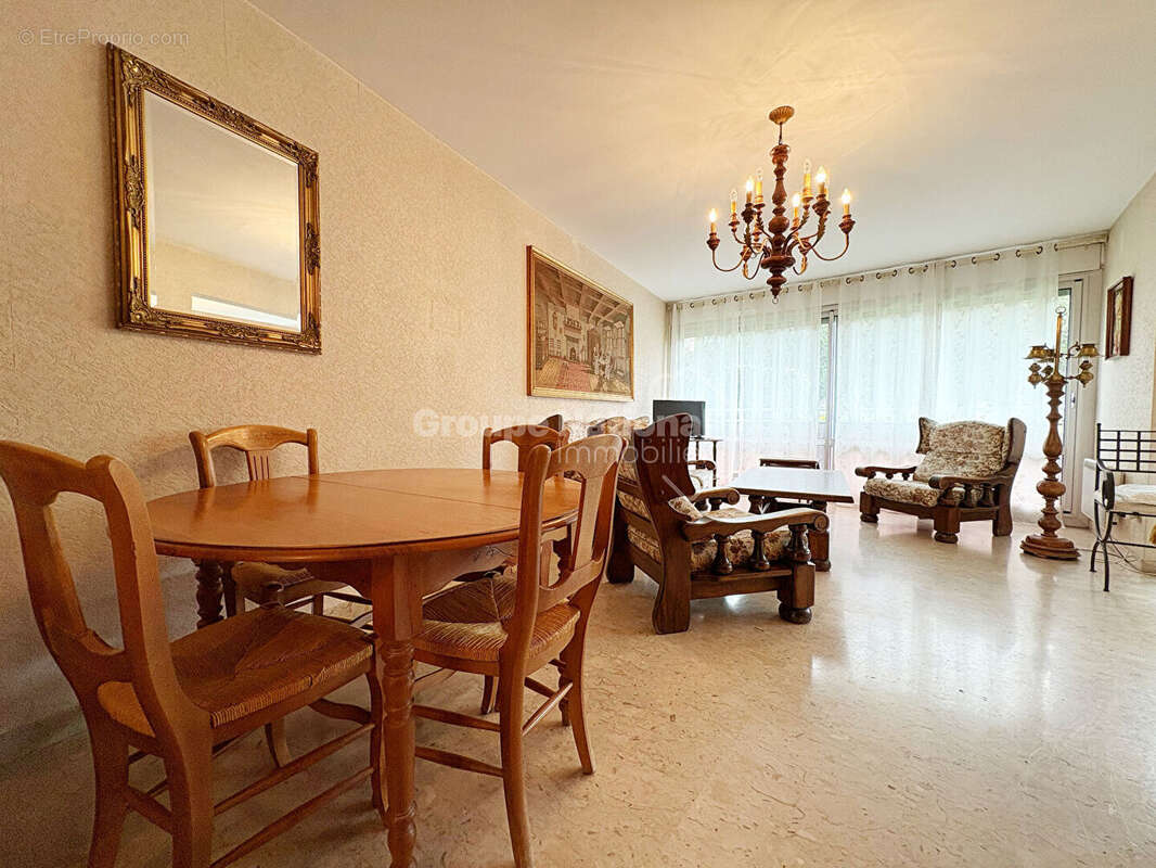 Appartement à SALON-DE-PROVENCE