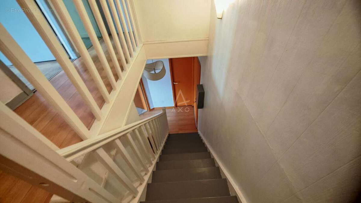 Appartement à EZANVILLE