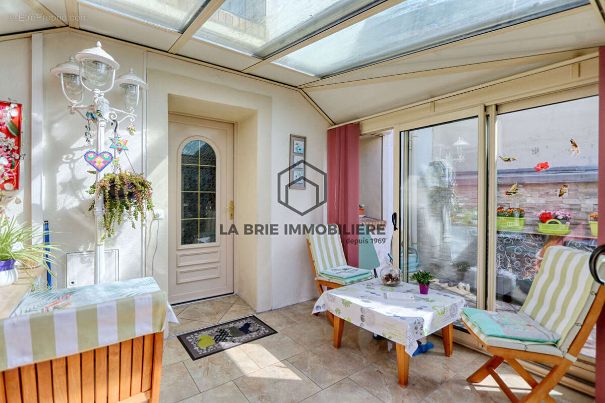 Maison à VILLECRESNES