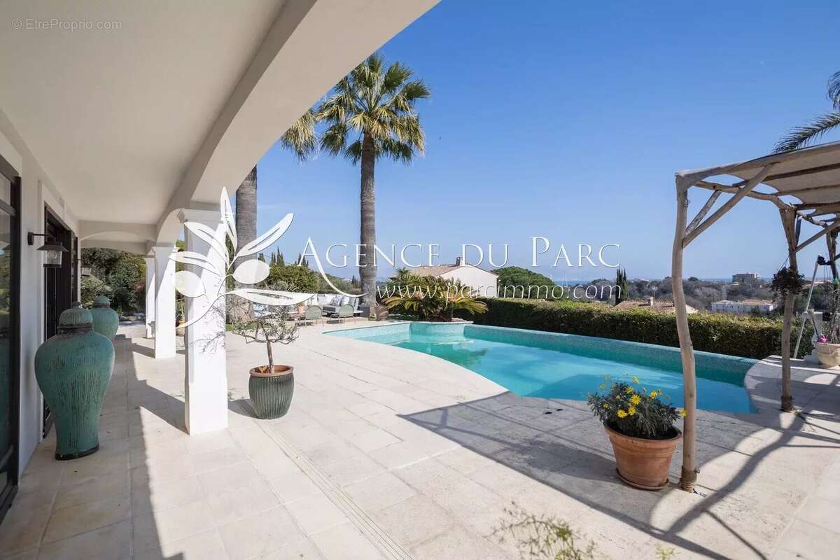 Maison à ANTIBES