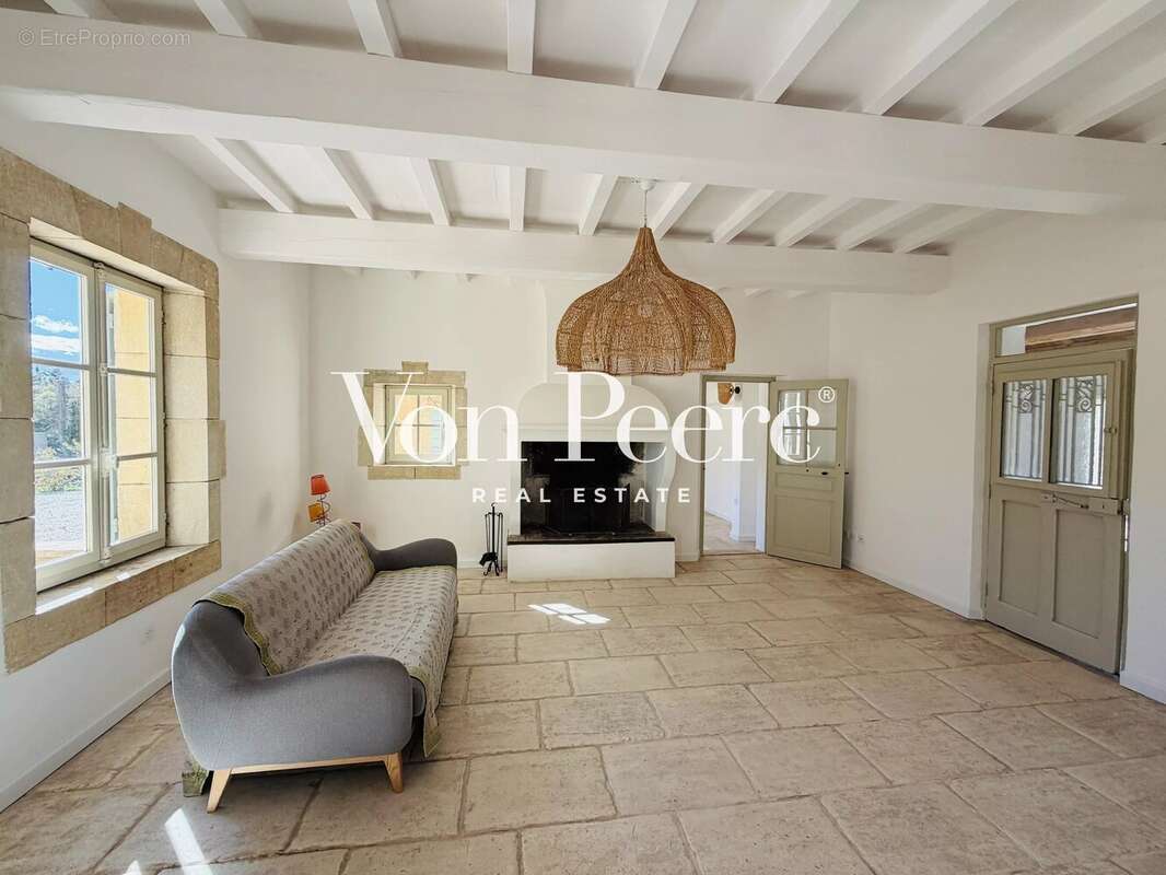 Maison à MAUSSANE-LES-ALPILLES