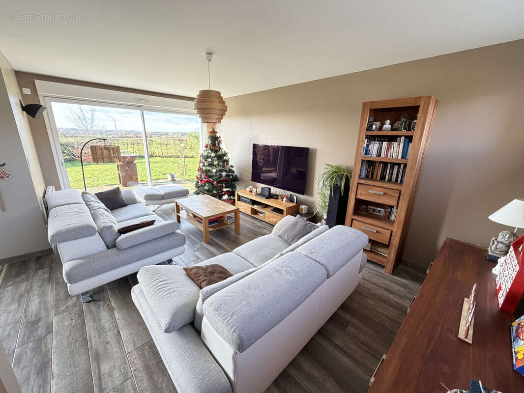 Maison à JOUE-L&#039;ABBE