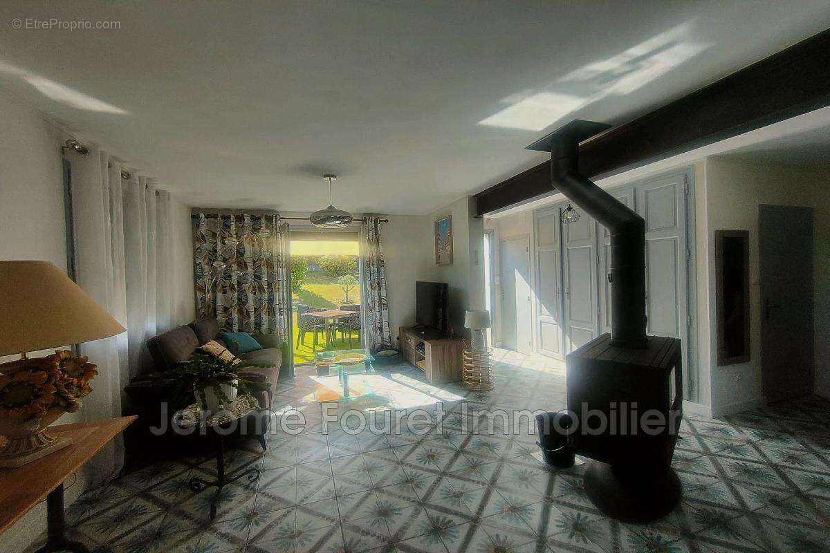 vente maison 6 Pièce(s) - photo 4