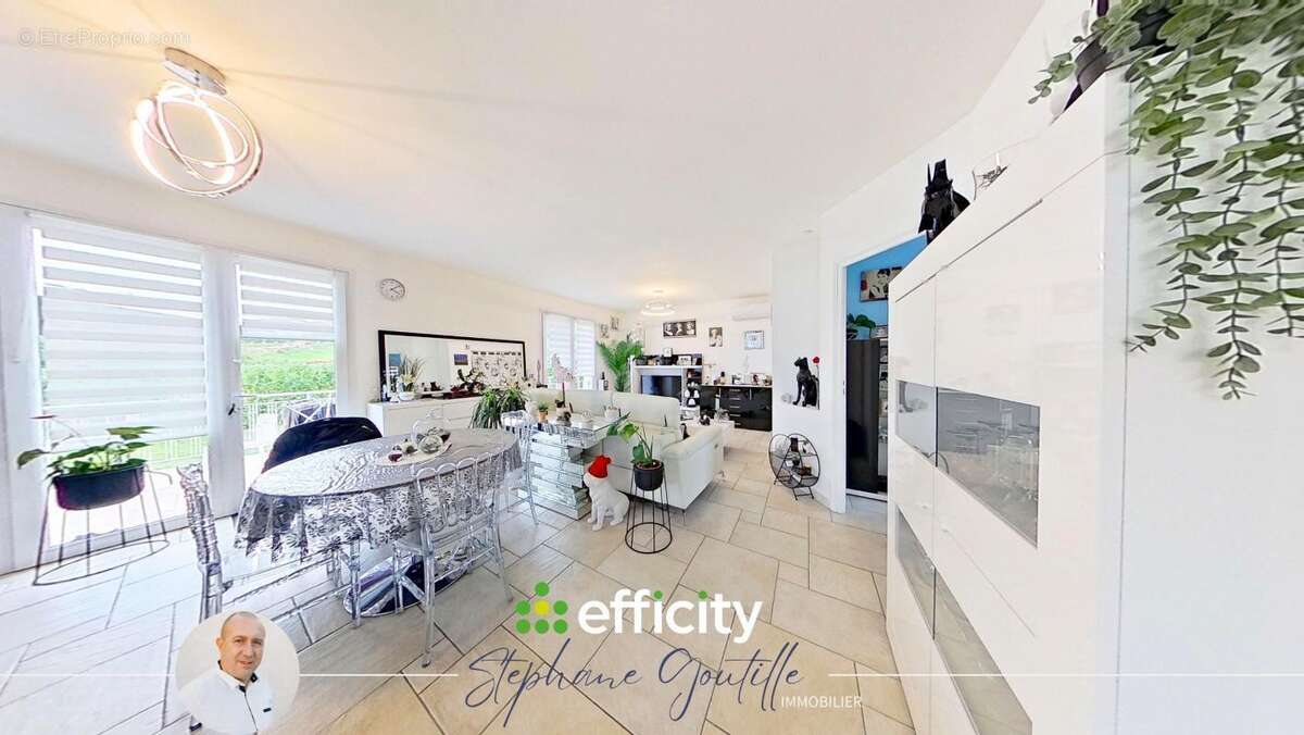 Maison à PONTCHARRA-SUR-TURDINE