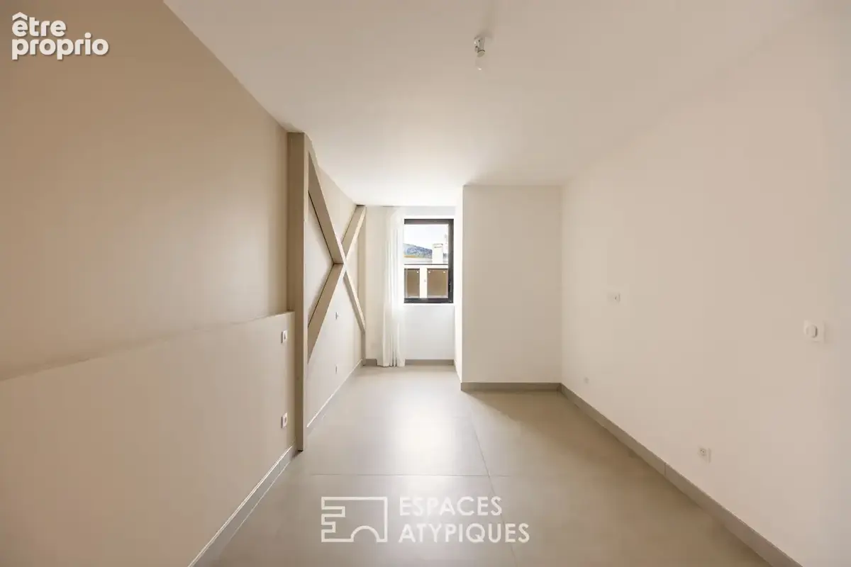 Loft contemporain en duplex et sa terrasse dans une ancienne friche industrielle - photo 6