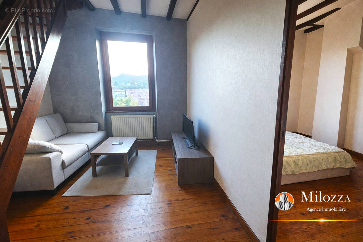 Appartement à NIVOLAS-VERMELLE