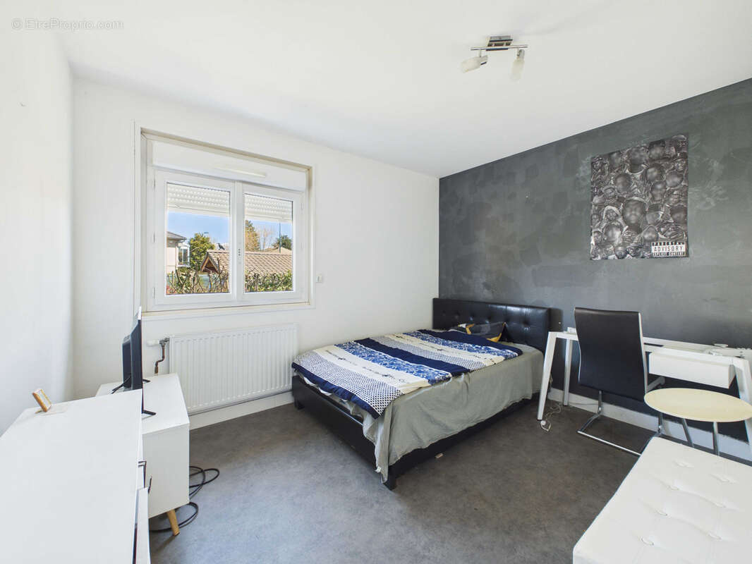 Maison à MONTROND-LES-BAINS