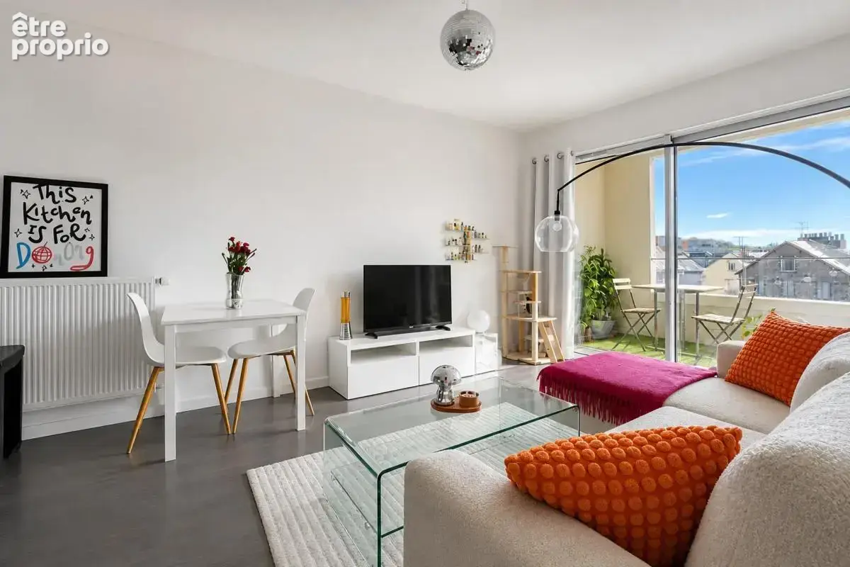 Appartement T2 avec balcon et parking – Secteur Gare Sud / Bords - photo 3