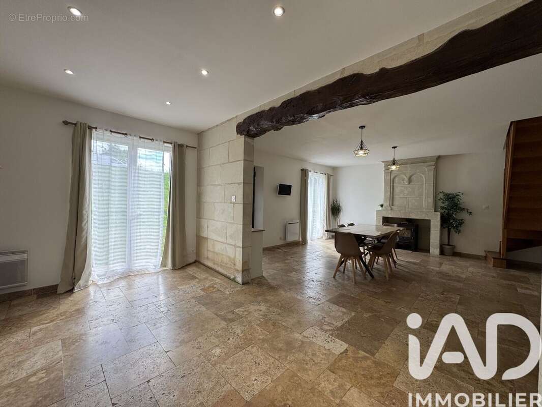 Photo 8 - Maison à VARENNES-SUR-LOIRE