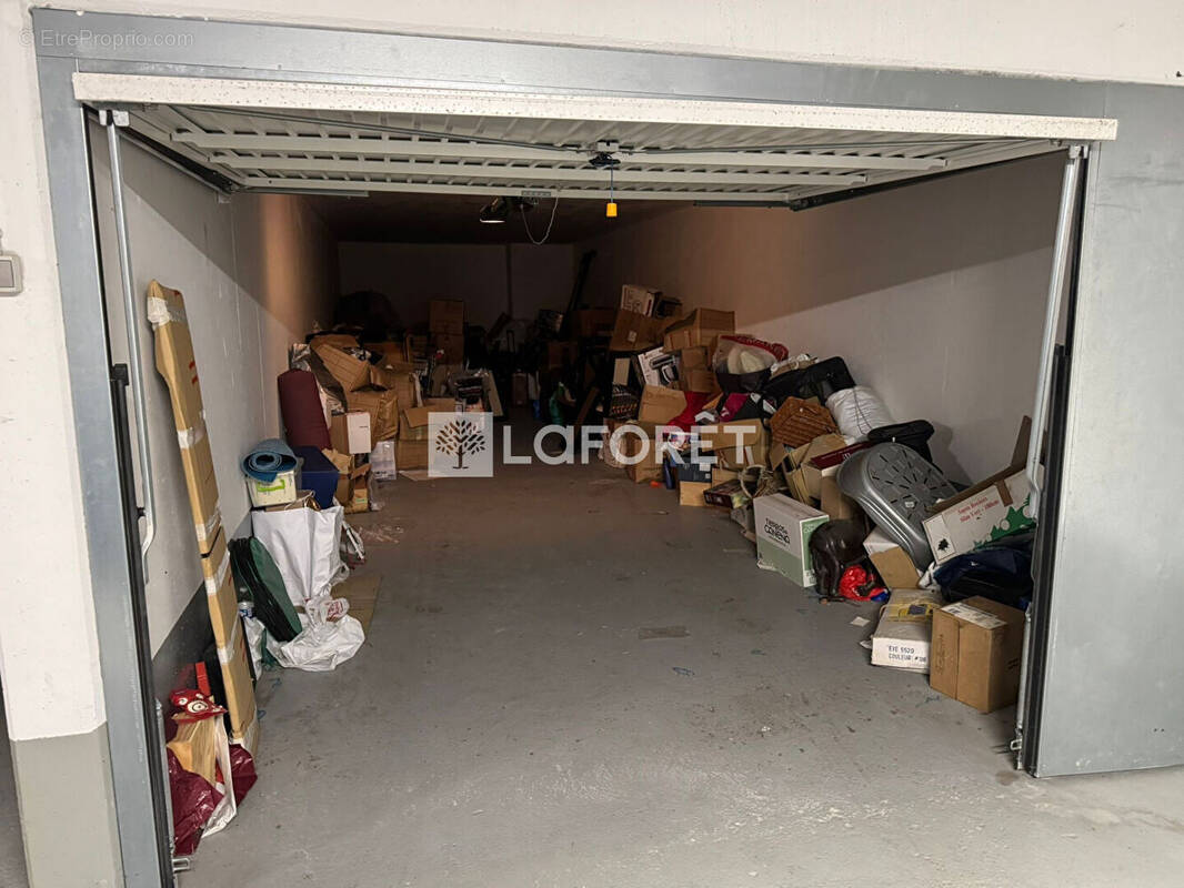 Parking à MONTROUGE