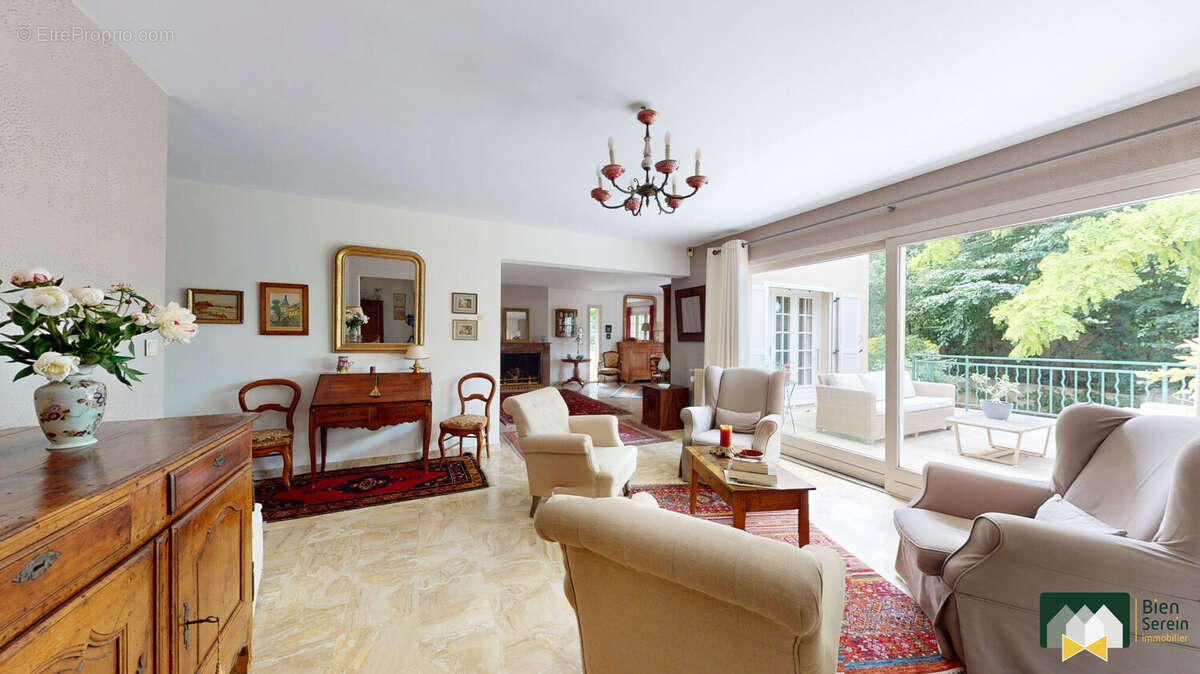 Maison 232 m² à Treon  - photo 4