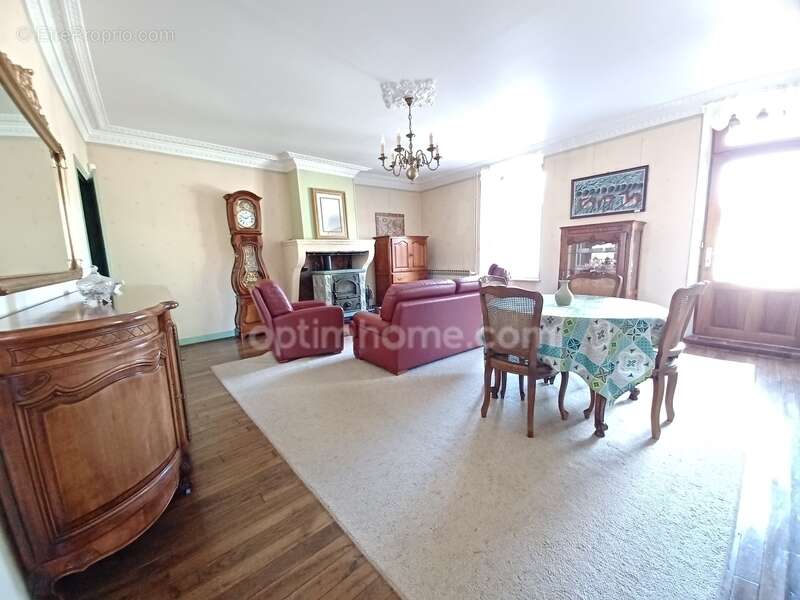 Maison à CONSENVOYE