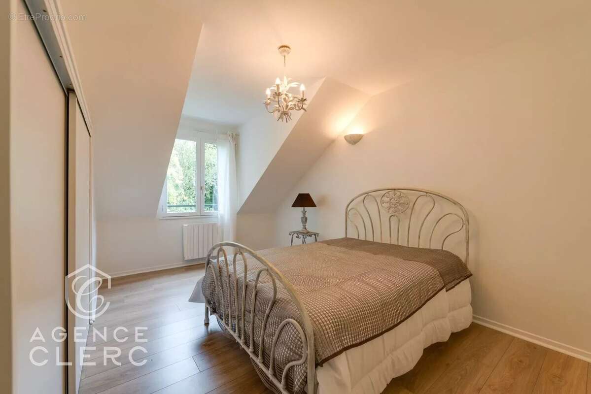 Appartement à VEYRIER-DU-LAC