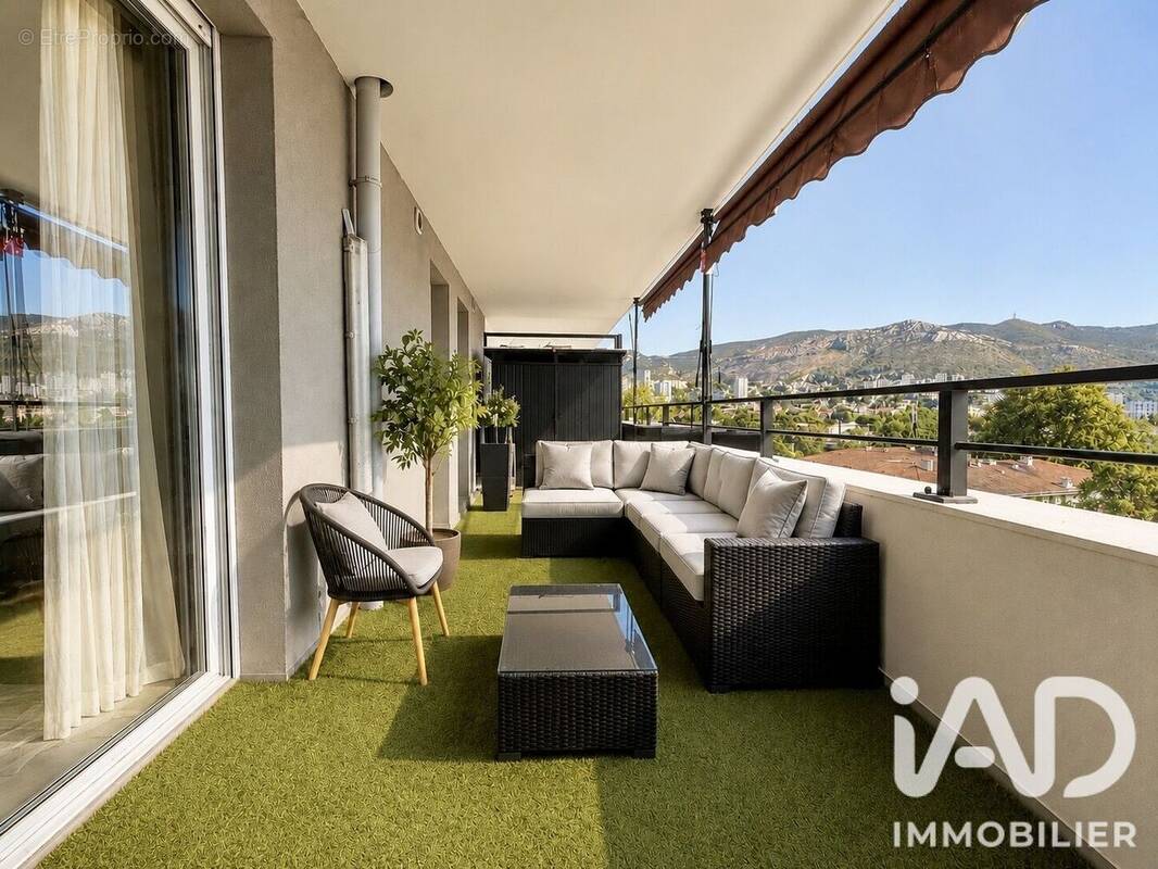 Photo 1 - Appartement à MARSEILLE-11E