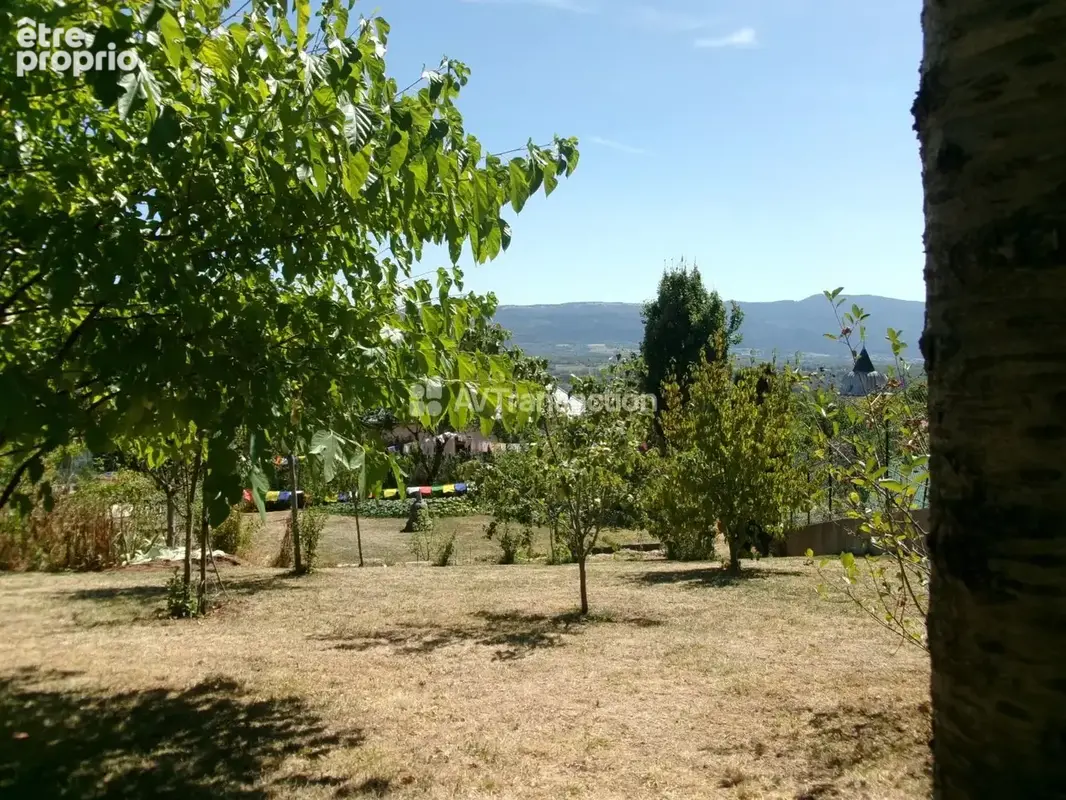 Maison 240 m² à Sutrieu  - photo 18