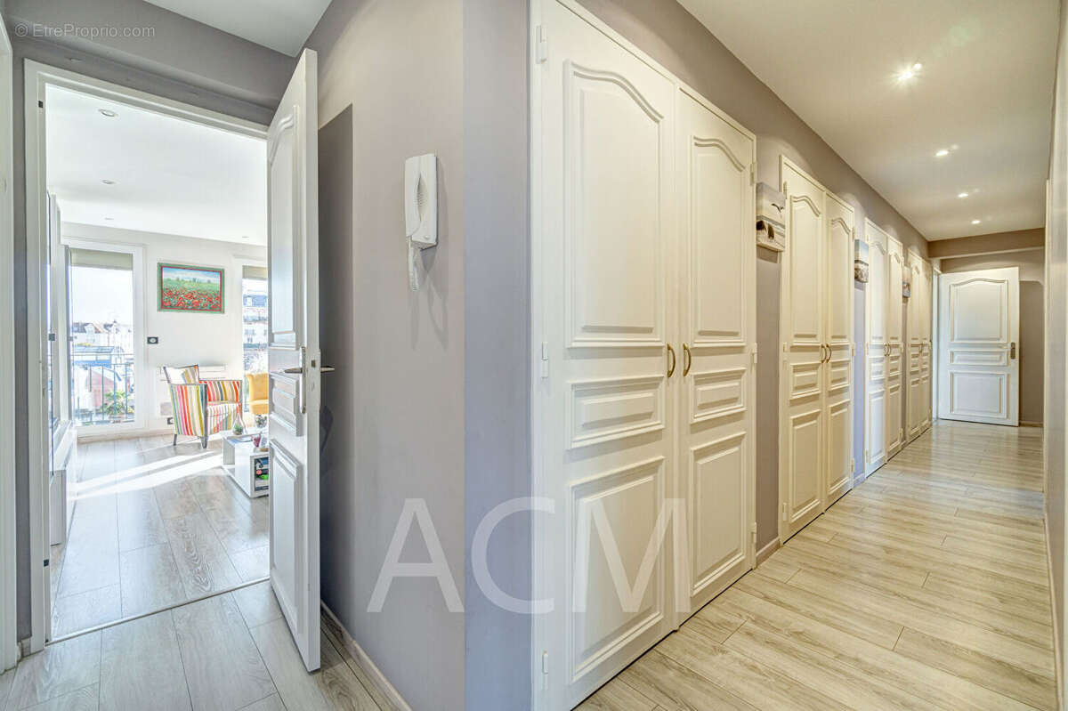 Appartement à MAISONS-LAFFITTE