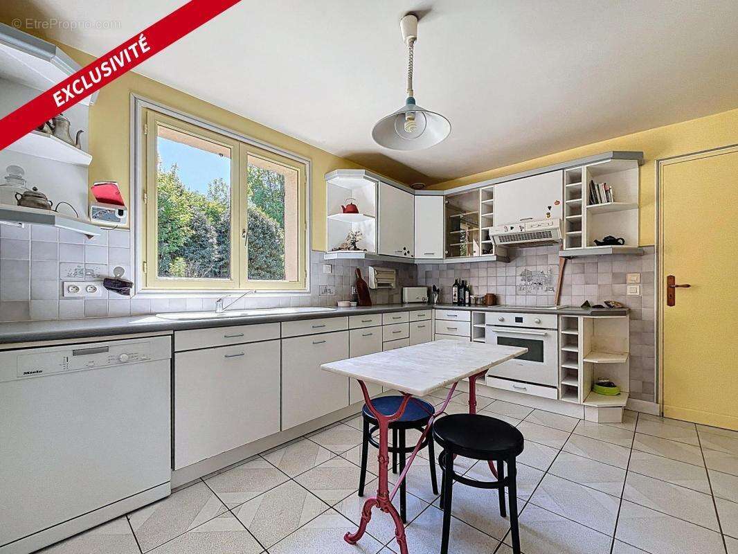 Maison à OINVILLE-SUR-MONTCIENT