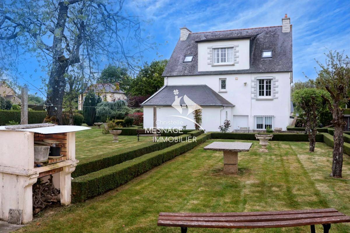 Maison à PLOUASNE